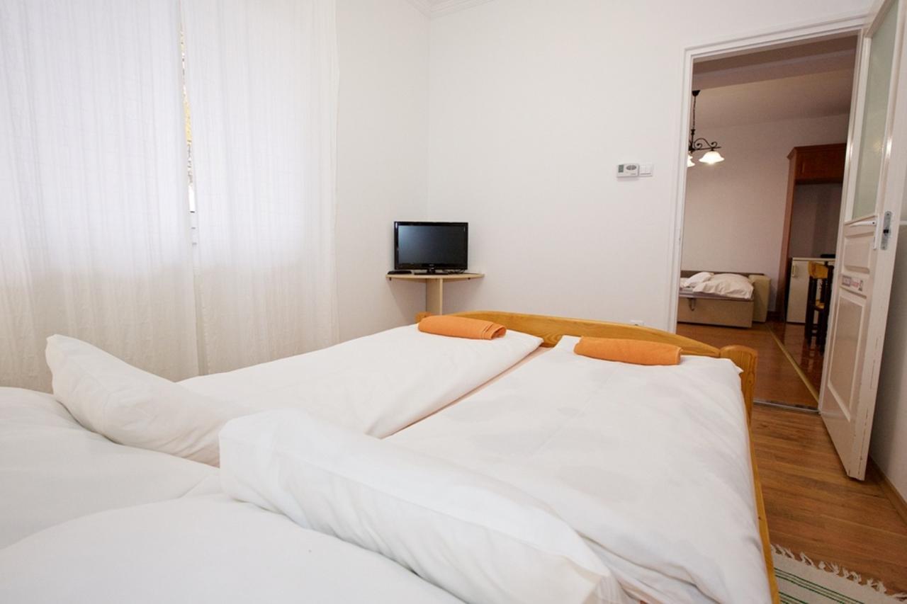 Zoli Apartmanok-Anita Koelcsey 34-36 Hajduszoboszlo Bagian luar foto