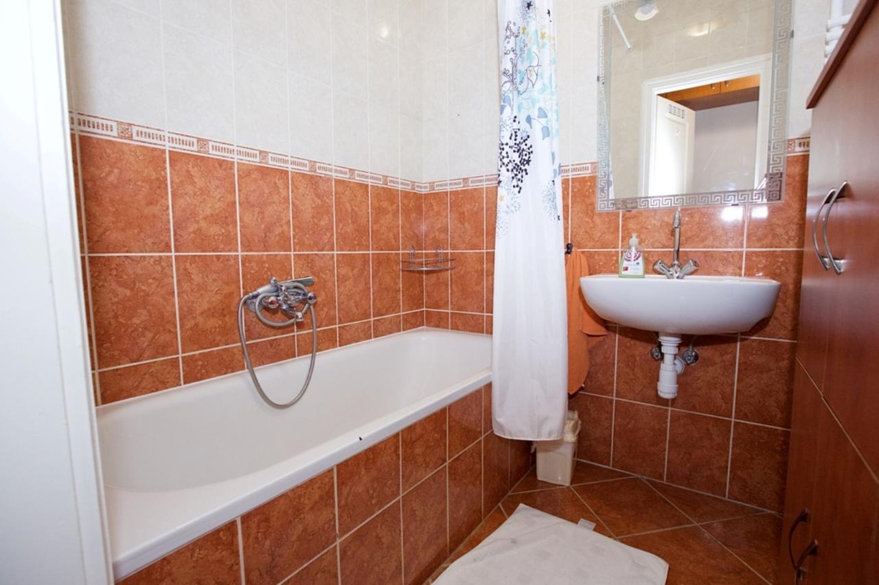 Zoli Apartmanok-Anita Koelcsey 34-36 Hajduszoboszlo Bagian luar foto