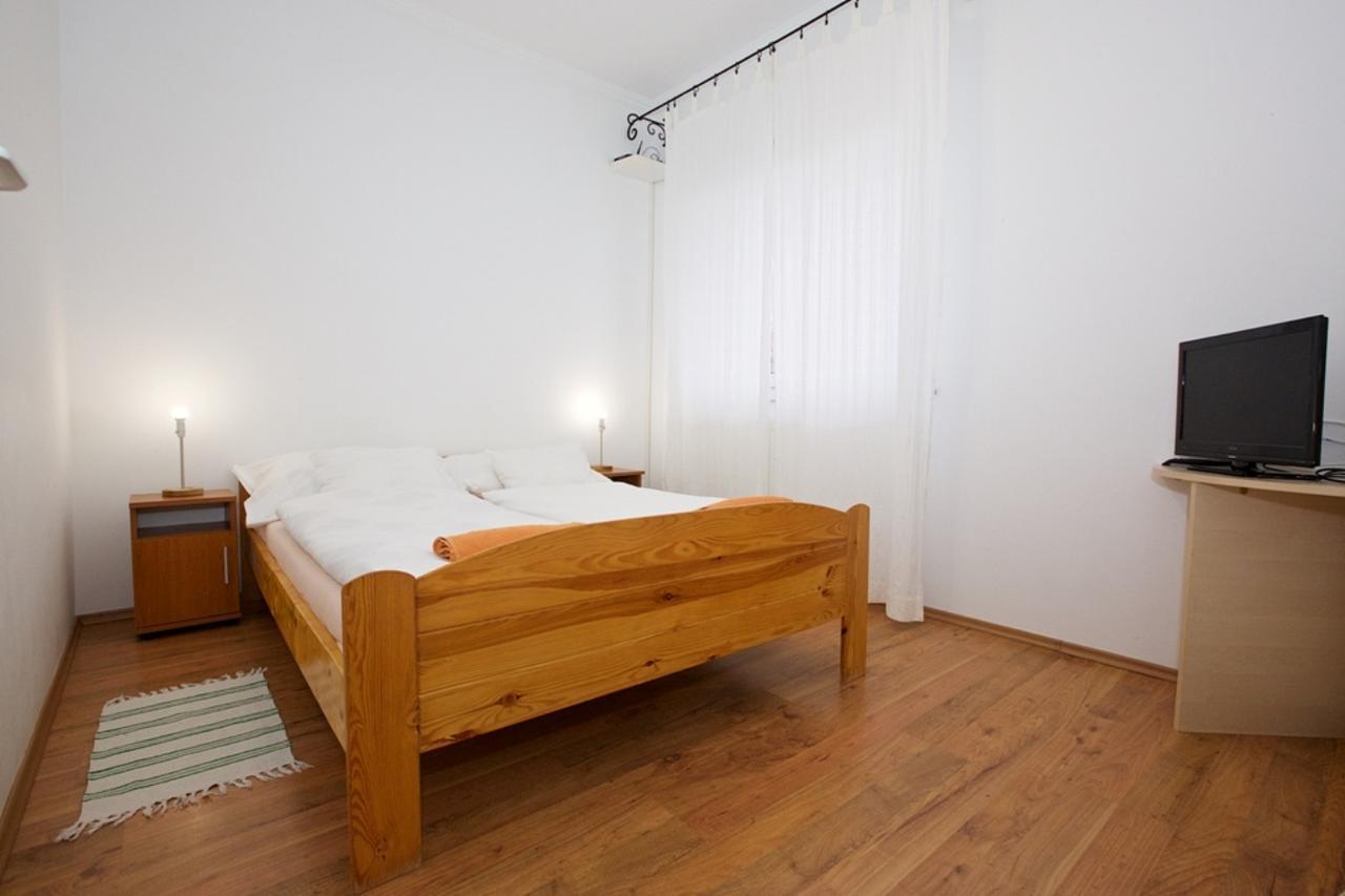 Zoli Apartmanok-Anita Koelcsey 34-36 Hajduszoboszlo Bagian luar foto